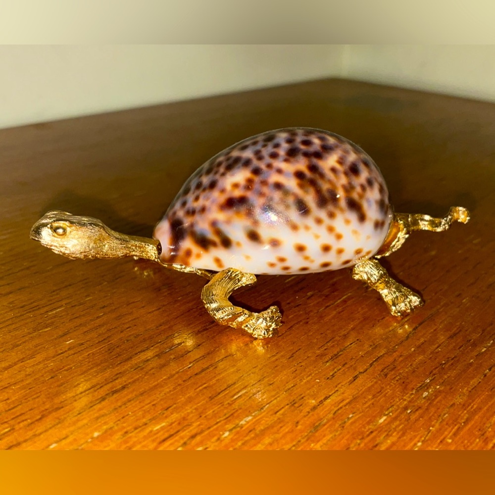 Golden Turtle collectible
